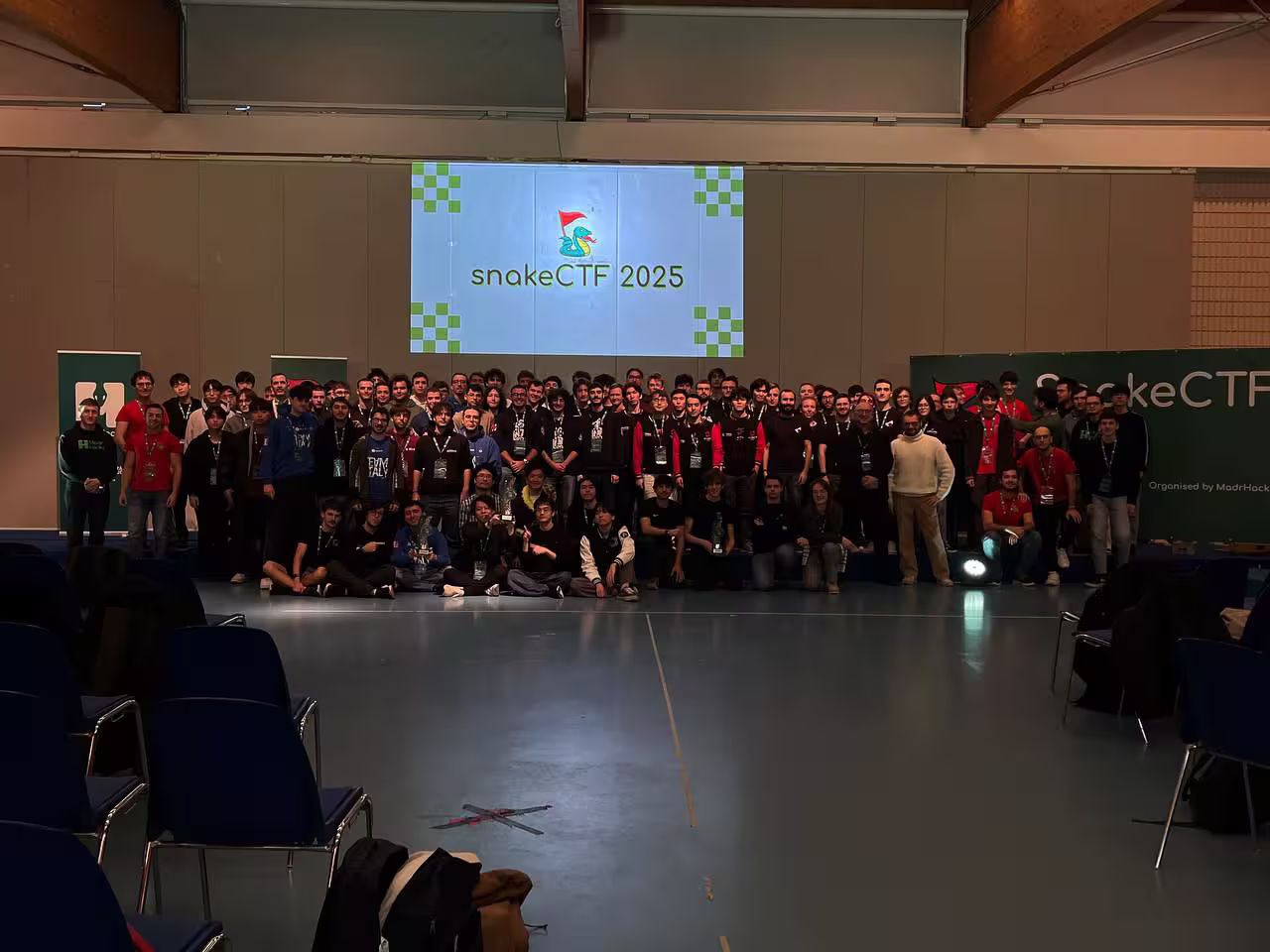 Group photo with all the participants
